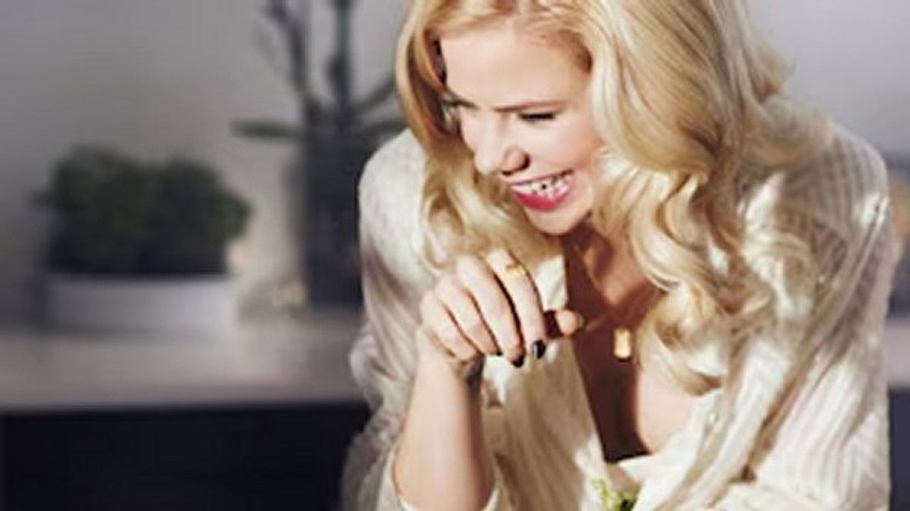 Julies Madselskaber — Épisode 1