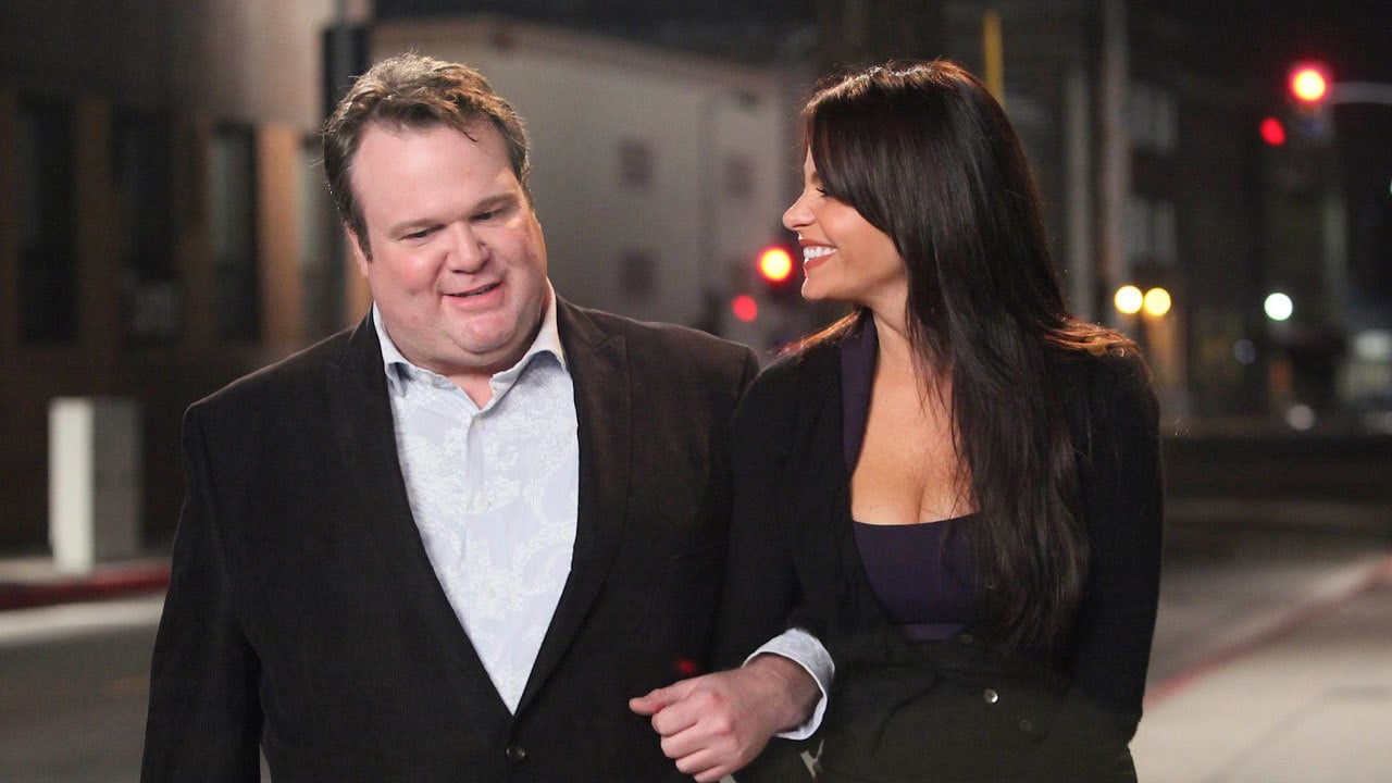 Modern Family - Season 1 Episode 18 : Starry Night