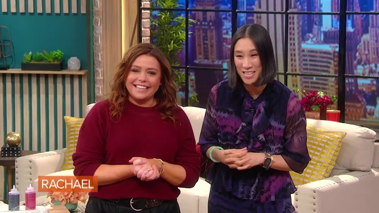 Rachael Ray - Season 14 Episode 38 : You Know Her from 'Bridesmaids' the Hilarious Wendi McLendon-Covey is Here