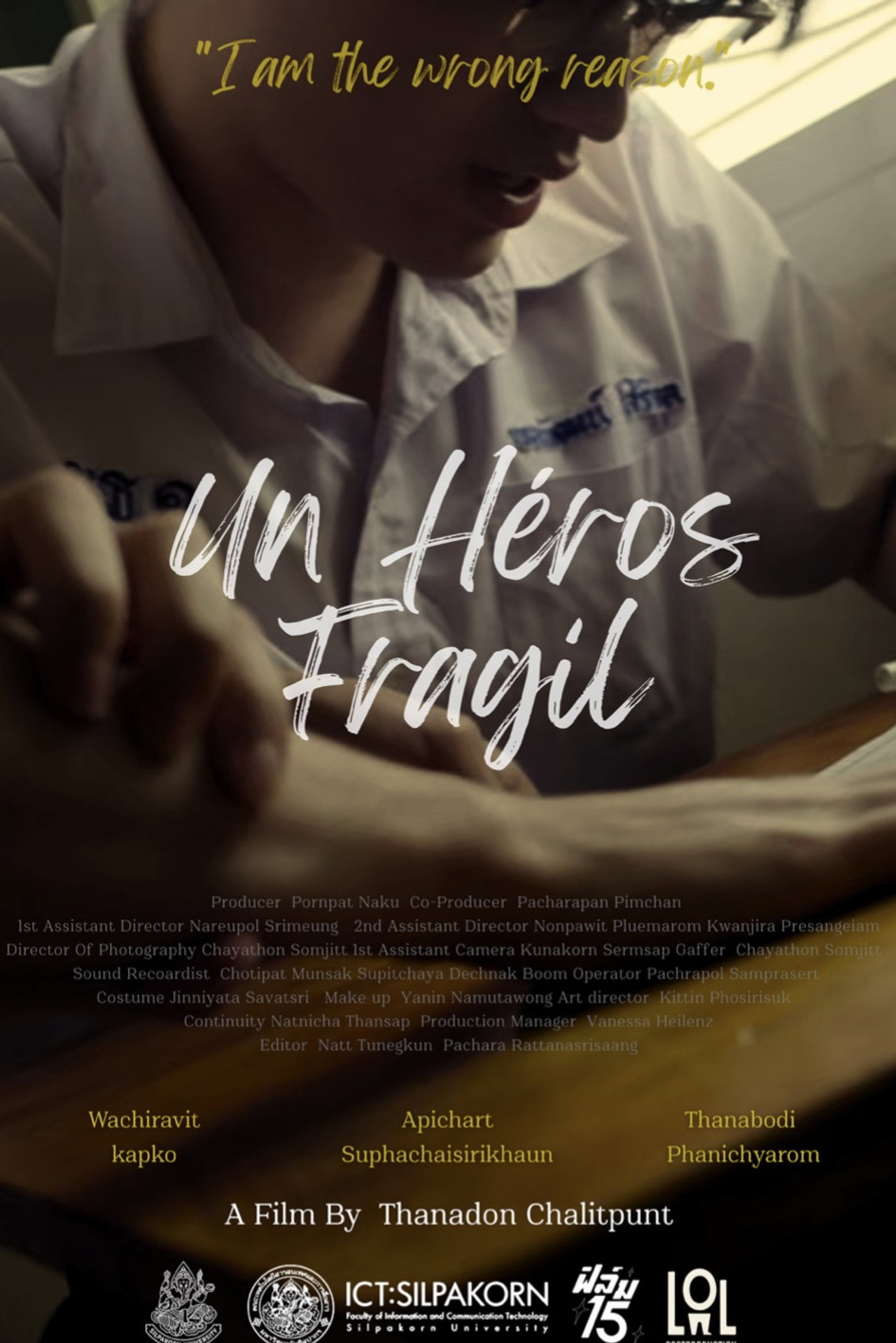 Un Héros Fragil filmaffisch