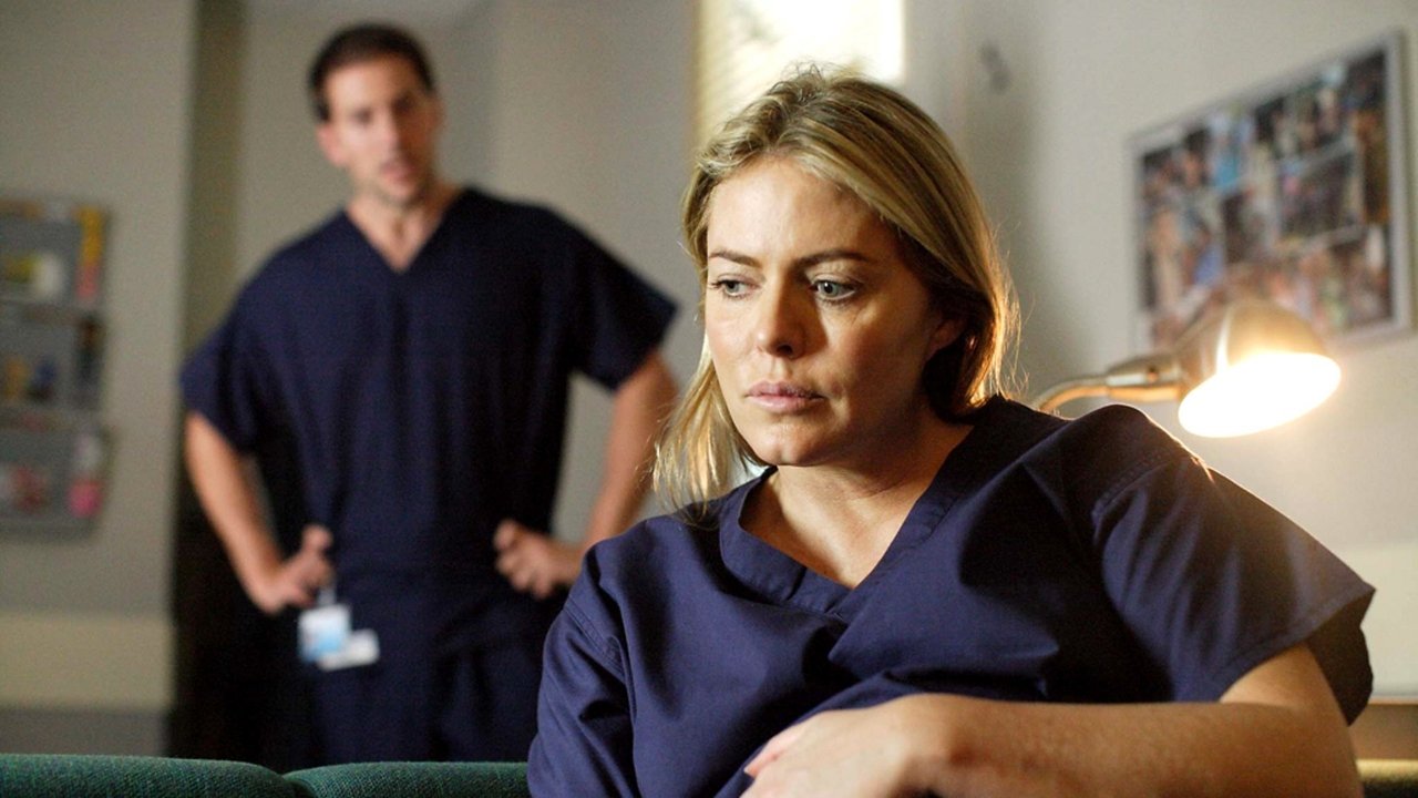 Holby City - Season 13 Episode 3 : Tough, Love