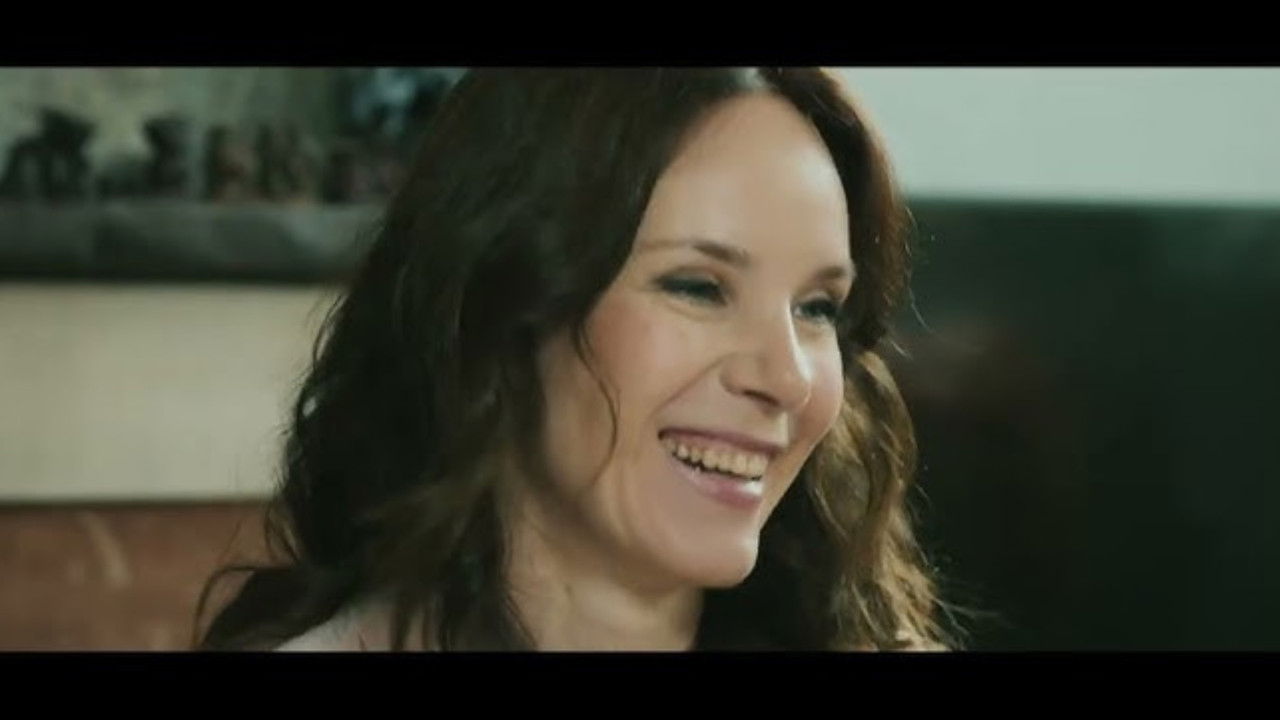 Pavojingi ryšiai - Season 1 Episode 3 : Episode 3