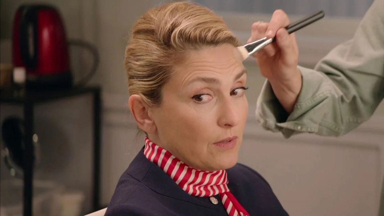 HMC : Habillage, Maquillage, Coiffure — La réplique