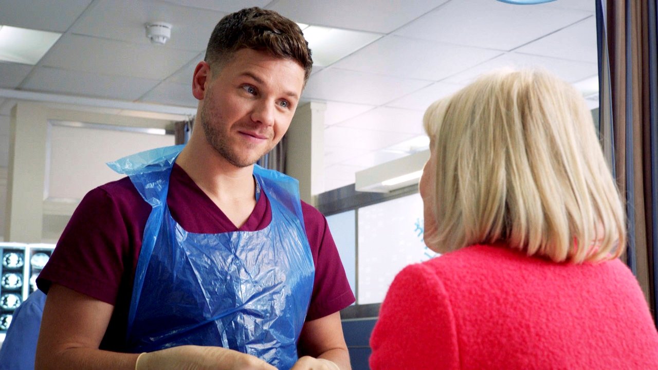 Holby City - Season 18 Episode 10 : Bad Blood, Fake Snow