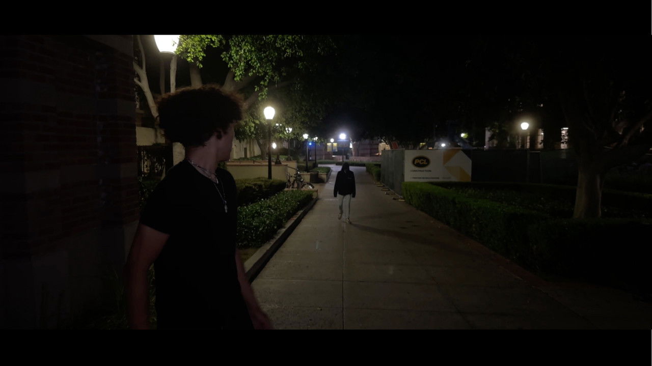 Kthehu mbrapa backdrop