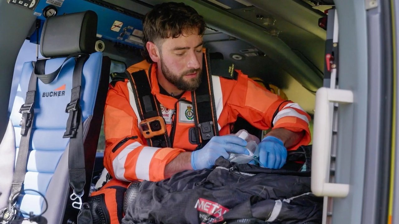 Yorkshire Air 999 - Season 1 Episode 9 : Kicked Out