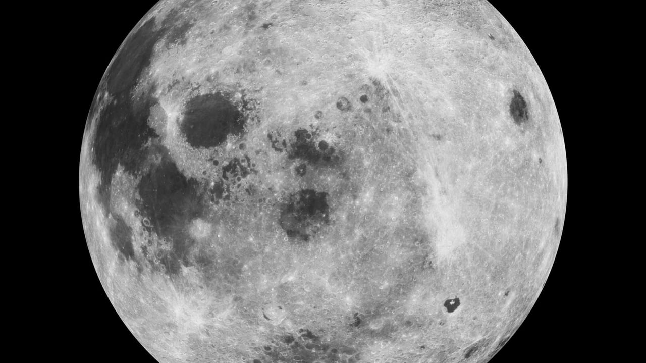 Secrets of the Moon: De la Terre a la Lune movie poster