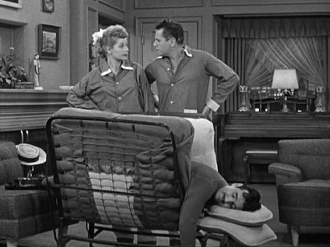 I Love Lucy - Season 3 Episode 28 : Tennessee Ernie Visits