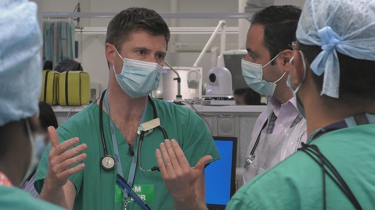 24 Hours in A&E - Season 32 Episode 5 : Together We Have It All