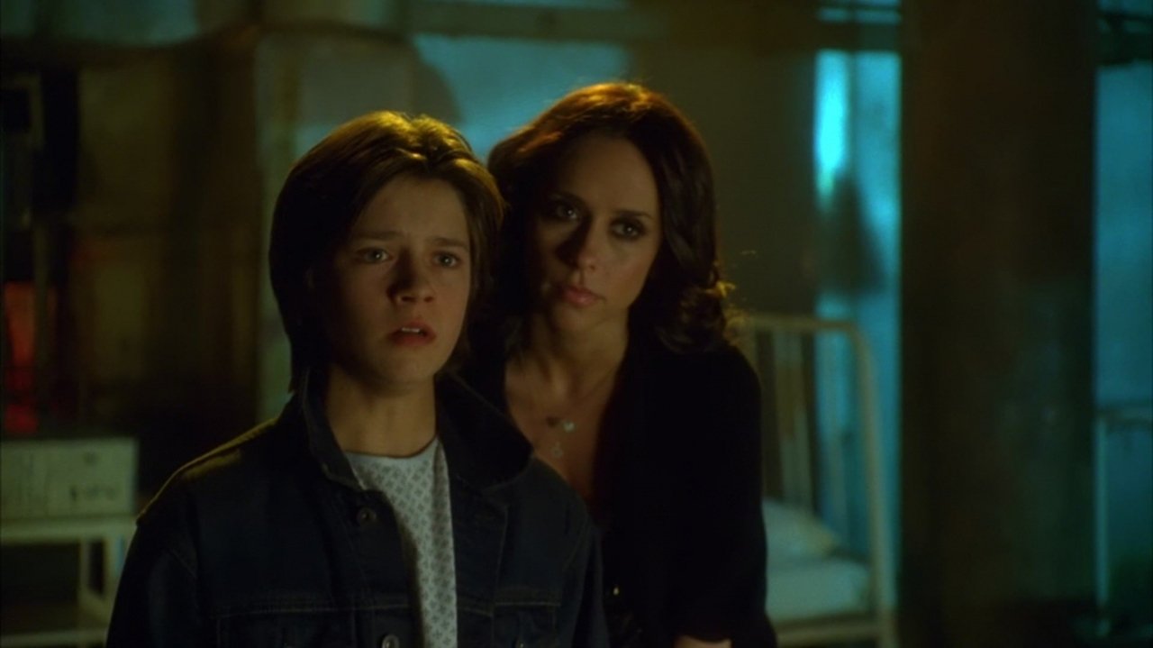 Ghost Whisperer - Season 5 Episode 22 : The Children's Parade