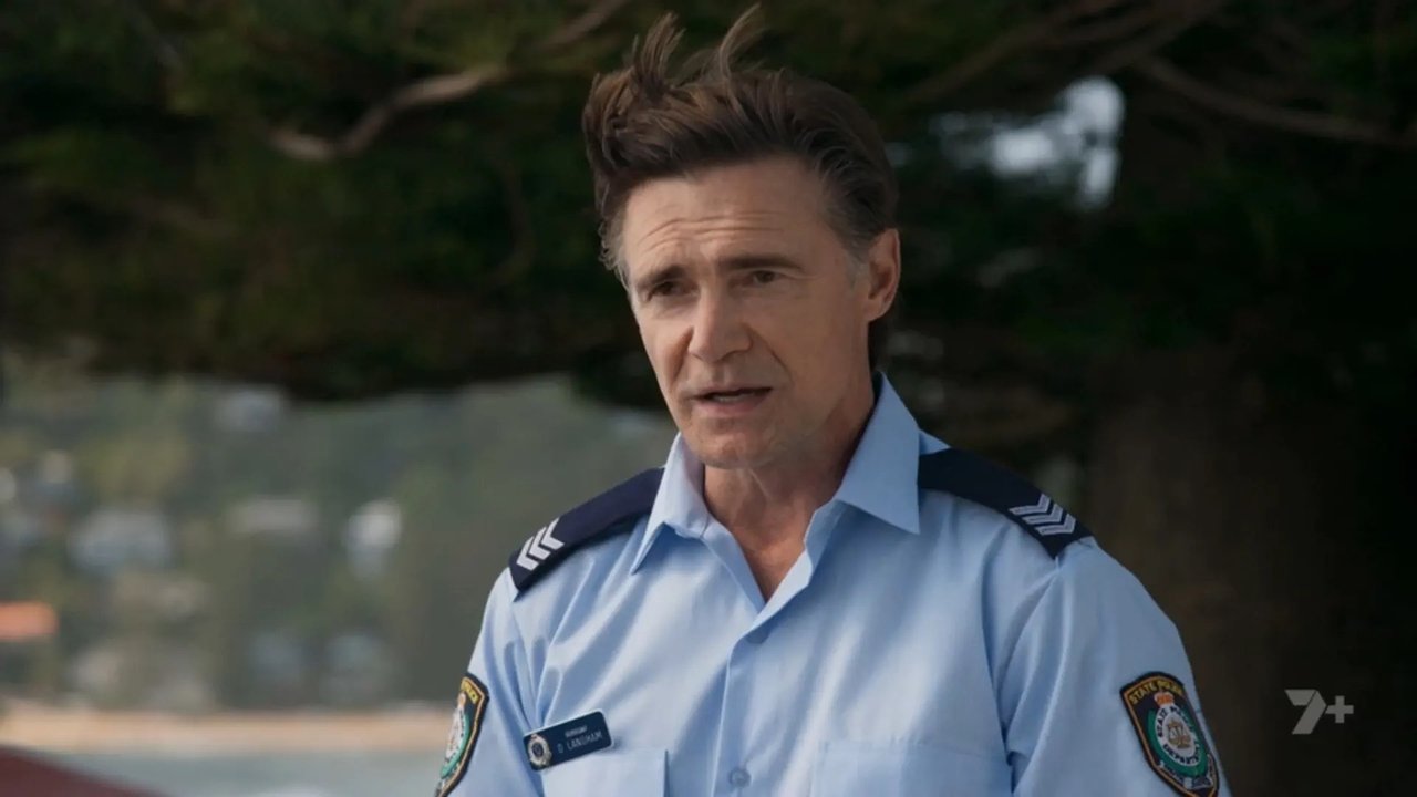 Home and Away - Season 38 Episode 111 : Episode 111