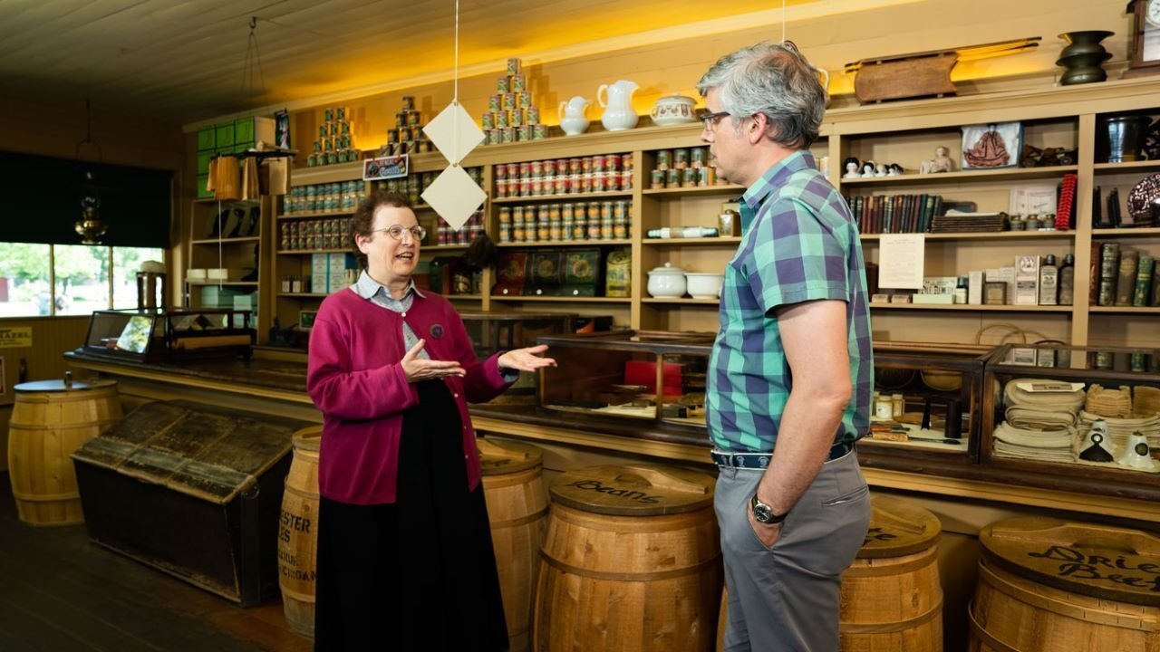 The Henry Ford's Innovation Nation - Season 6 Episode 8 : J.R. Jones General Store