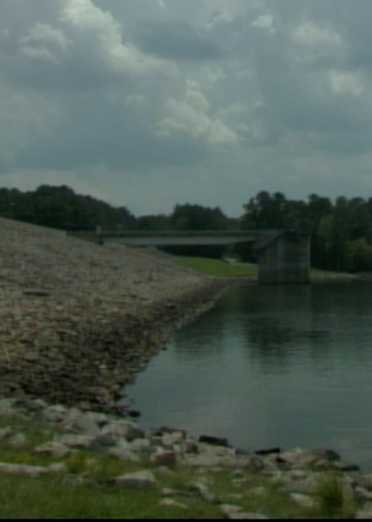 Reservoir (Seven Fragments) Backdrop