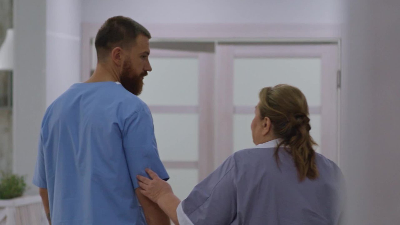 Female Doctor. New Life - Season 1 Episode 30 : Episode 30
