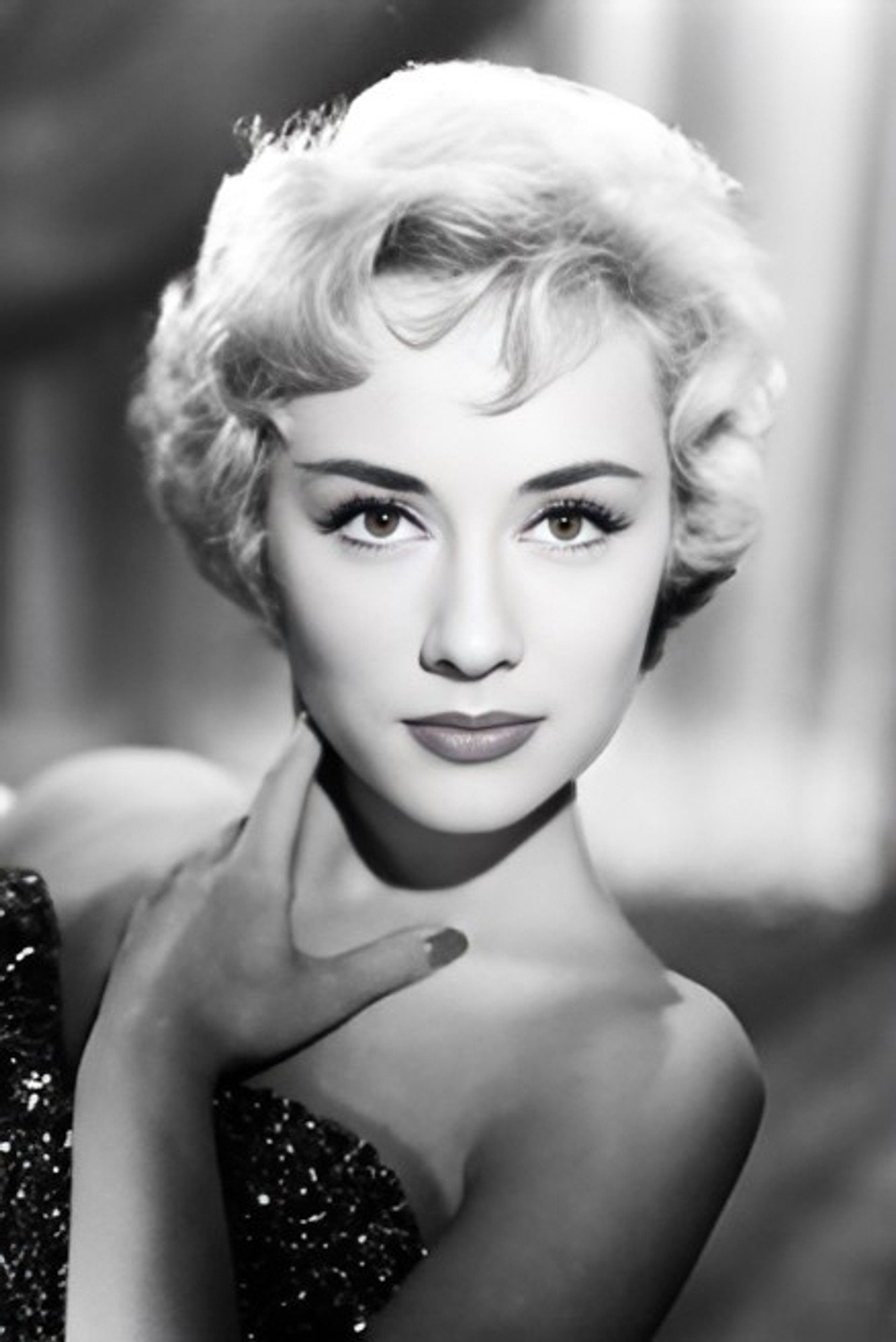 Carole Lesley
