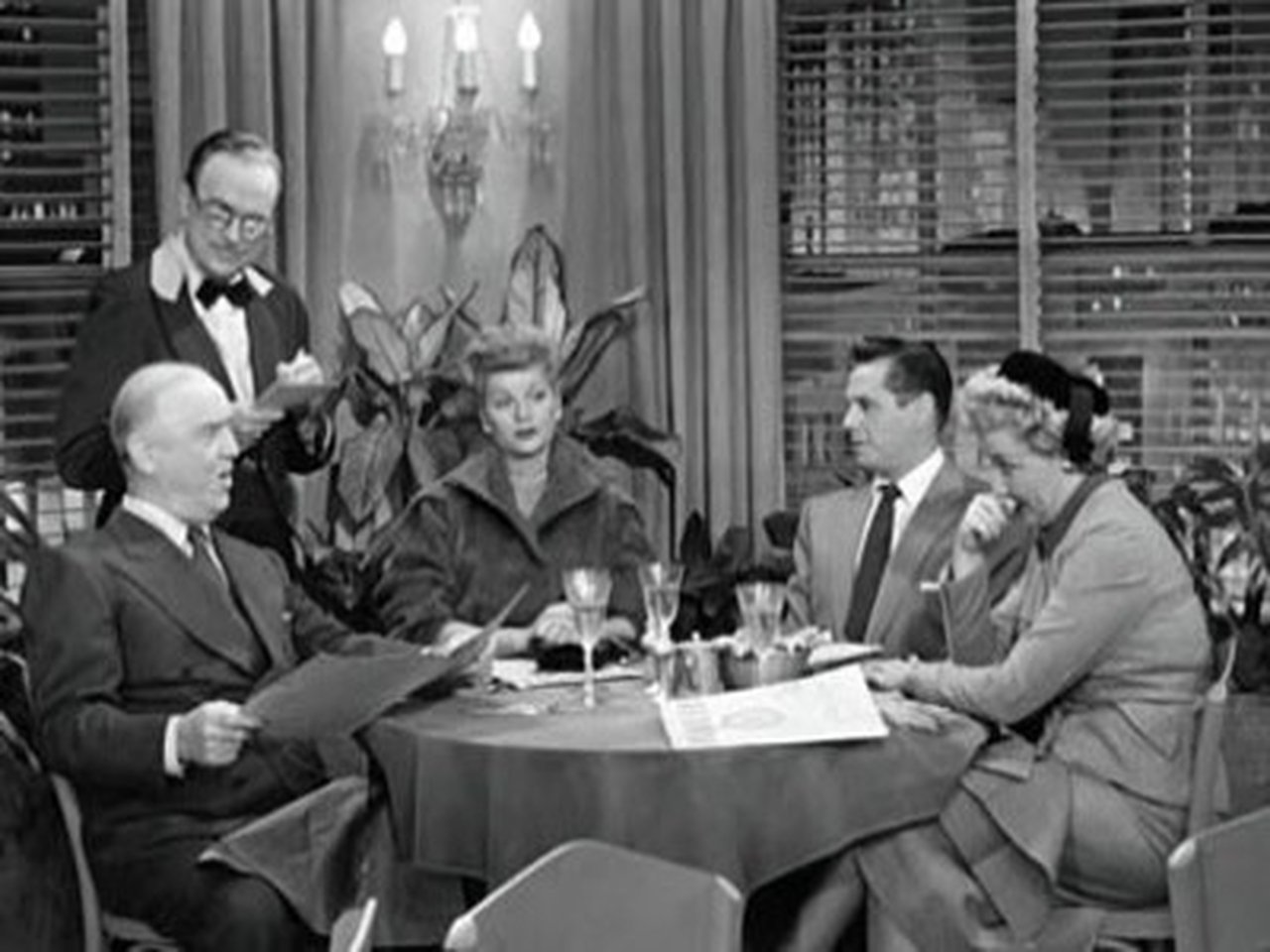 I Love Lucy - Season 2 Episode 21 : Lucy Changes Her Mind