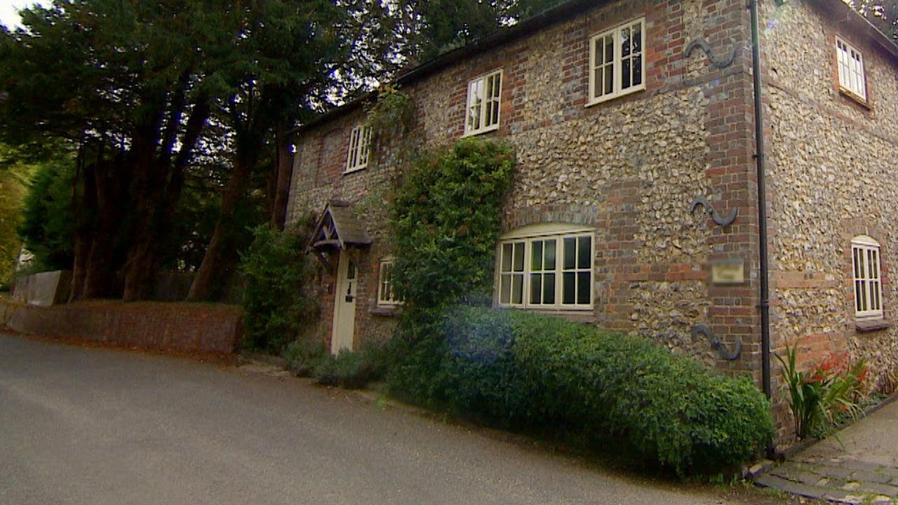 Escape to the Country - Season 12 Episode 43 : Chilterns