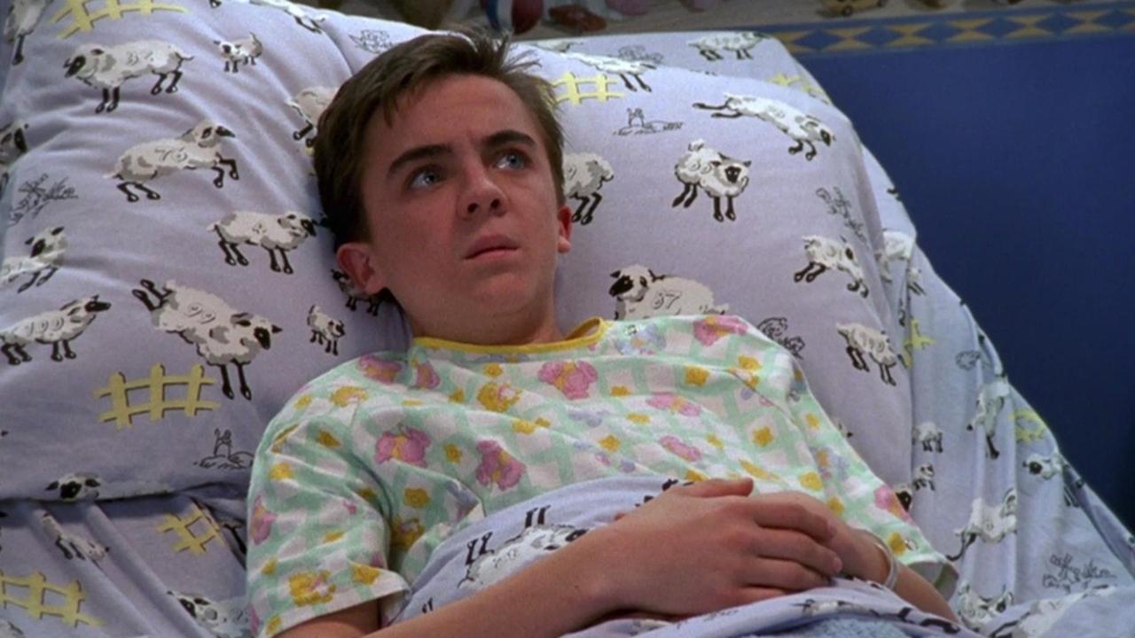 Malcolm in the Middle - Season 2 Episode 17 : Surgery