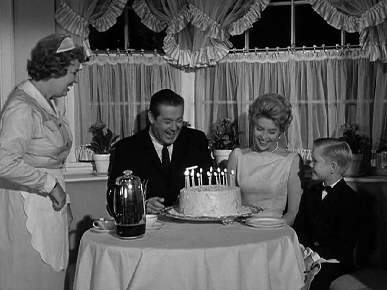 Hazel - Season 1 Episode 23 : Dorothy's Birthday