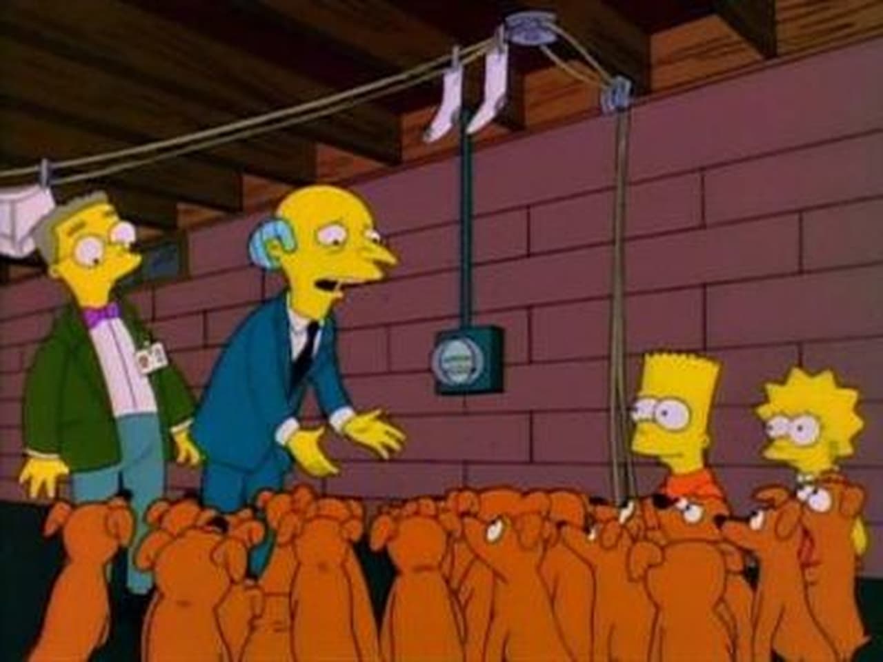 The Simpsons - Season 6 Episode 20 : Two Dozen and One Greyhounds
