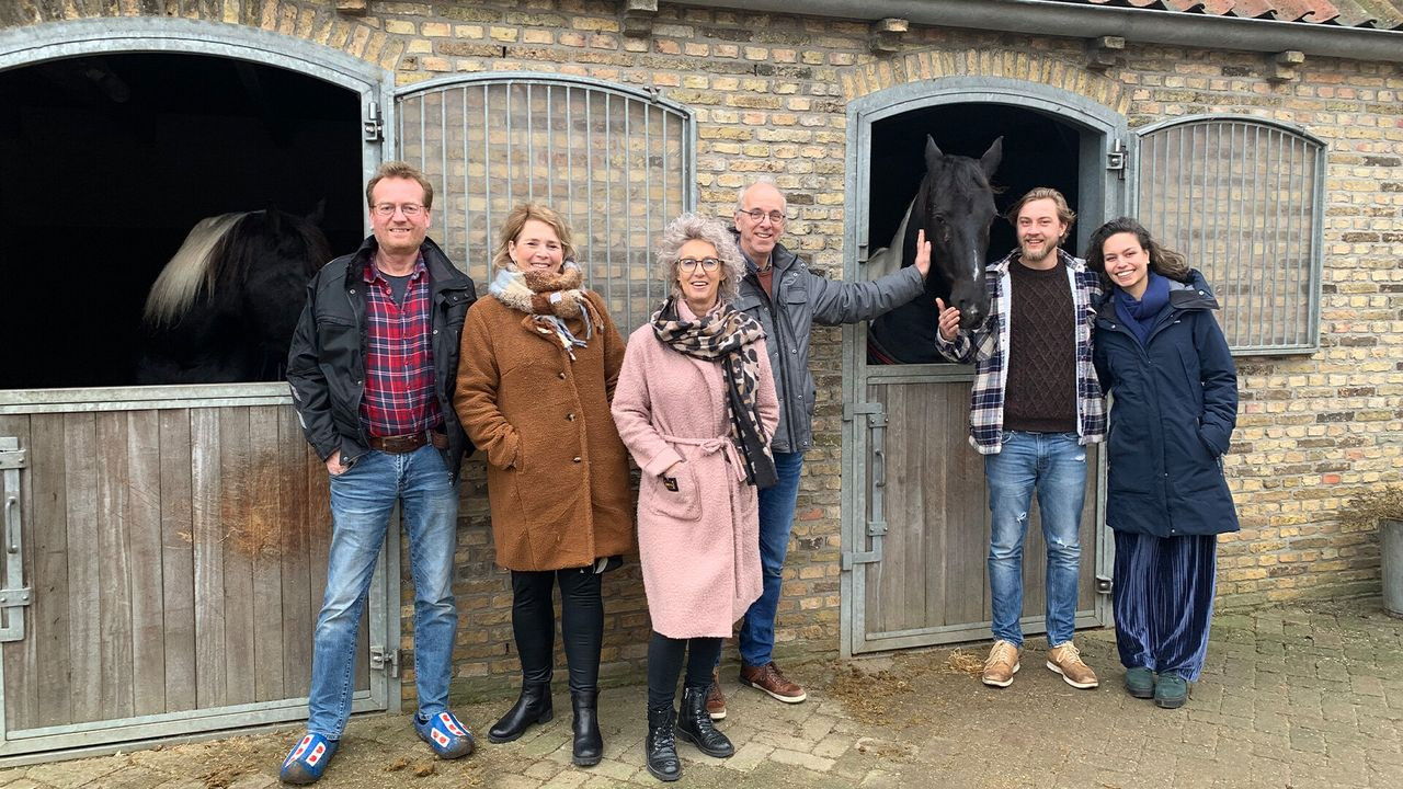 Bed & Breakfast - Season 16 Episode 4 : Episode 4