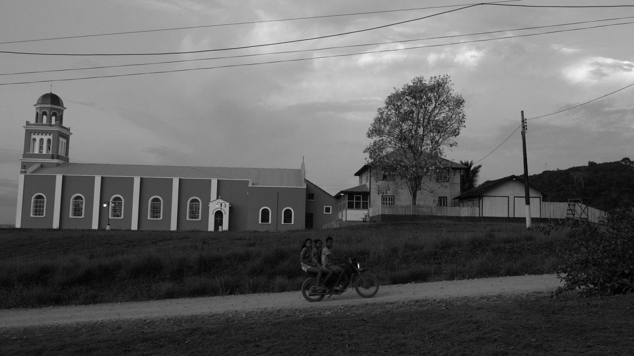 Fordlandia Malaise - 剧照