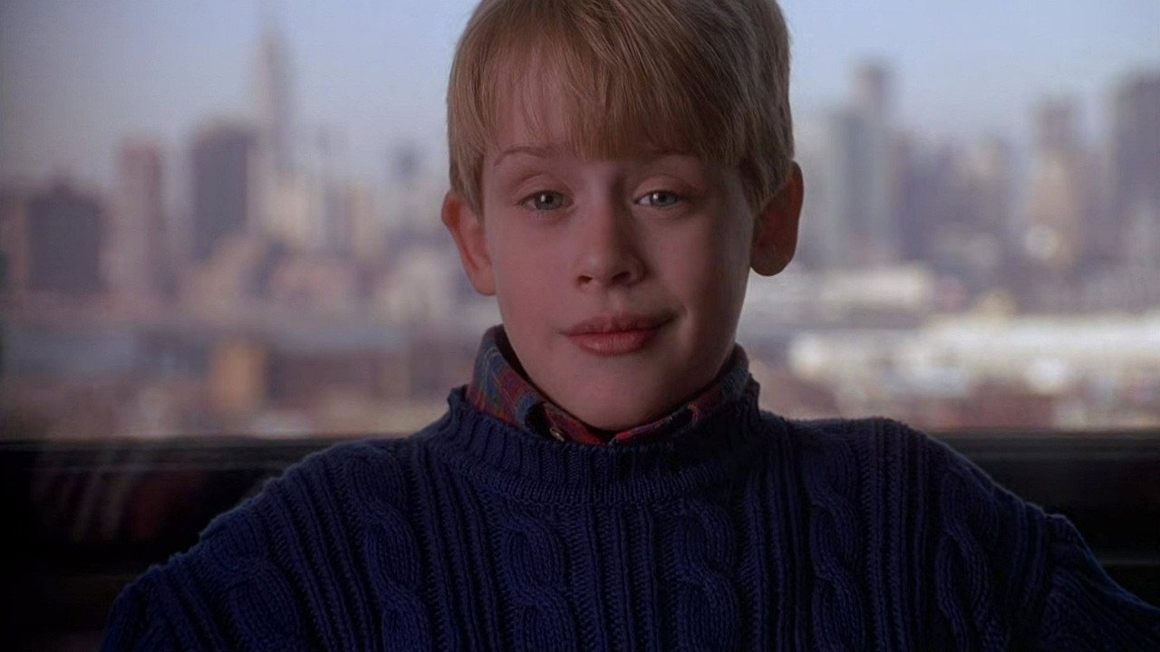 Home Alone 2: Lost in New York background 57
