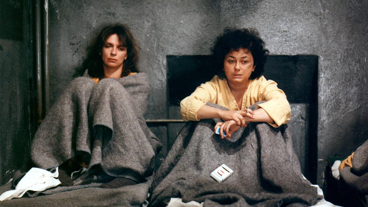 Přítelkyně z domu smutku — Épisode 2