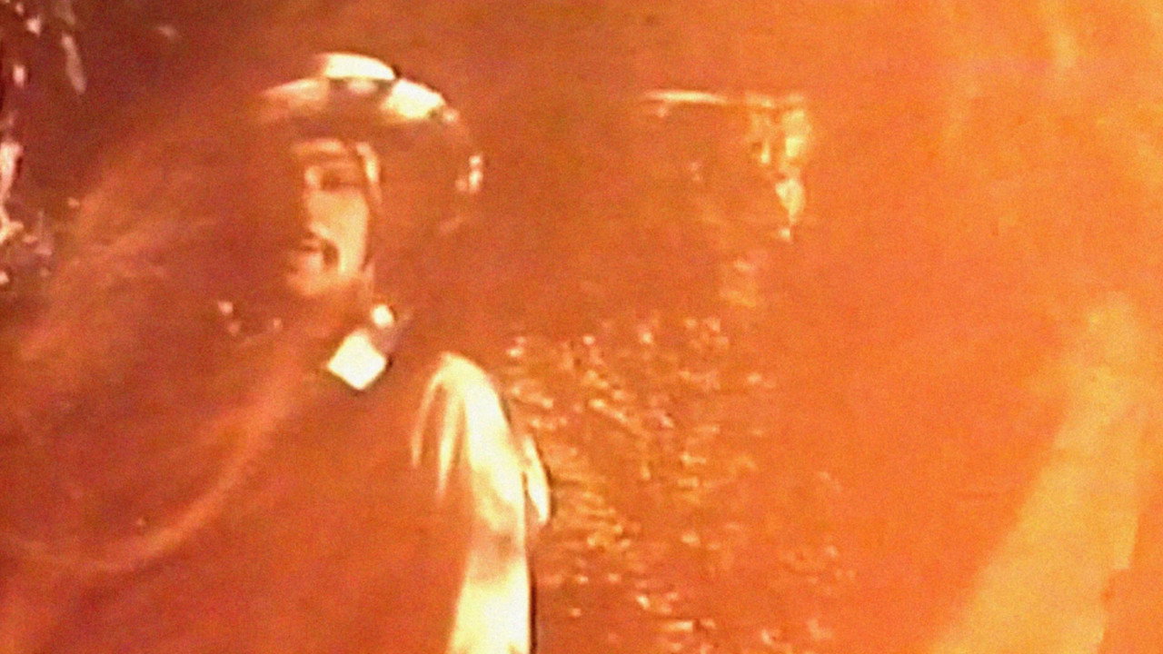 Everything Shines in the Darkness: Sheldon & Diane Rochlin’s Vali, the Witch of Positano still 2