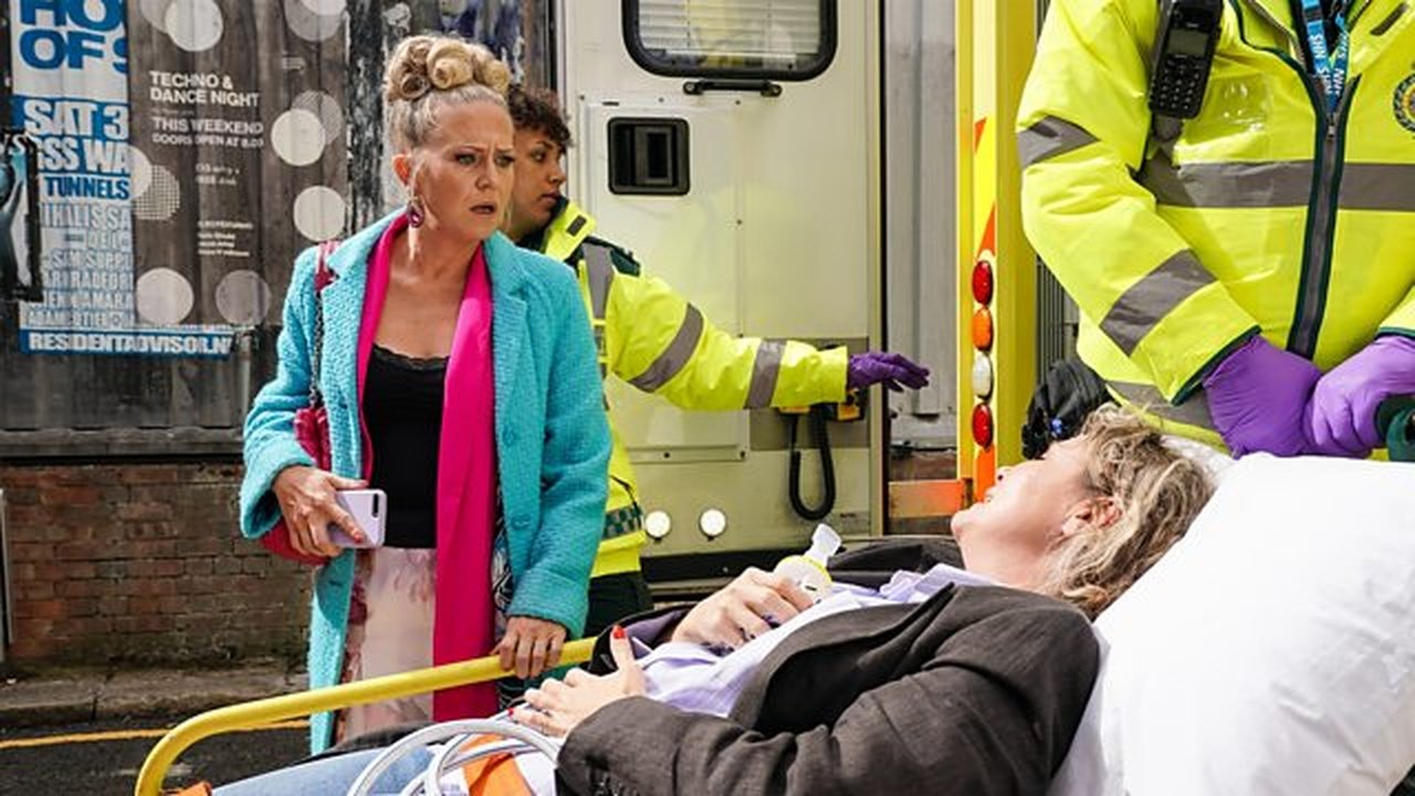 EastEnders - Season 38 Episode 186 : 22/11/2022