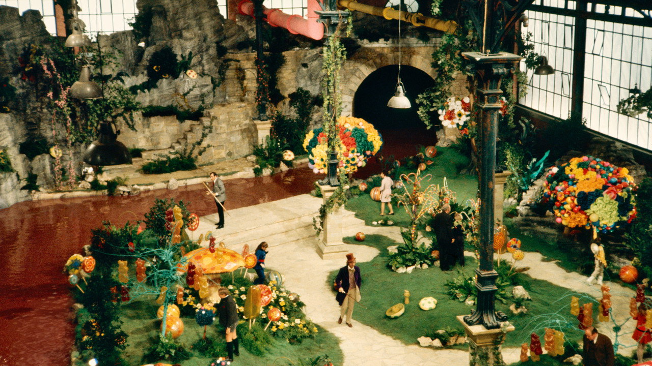Willy Wonka & the Chocolate Factory background 58