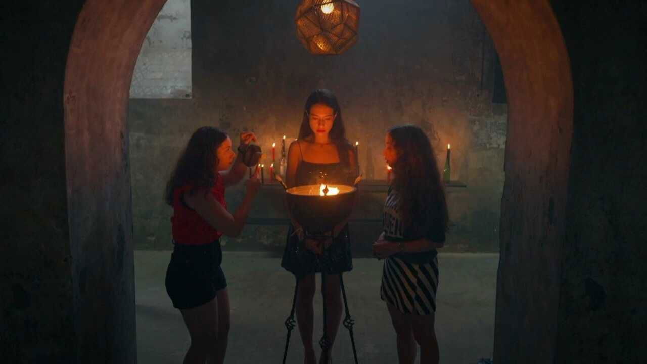 בת השוטר — Épisode 16