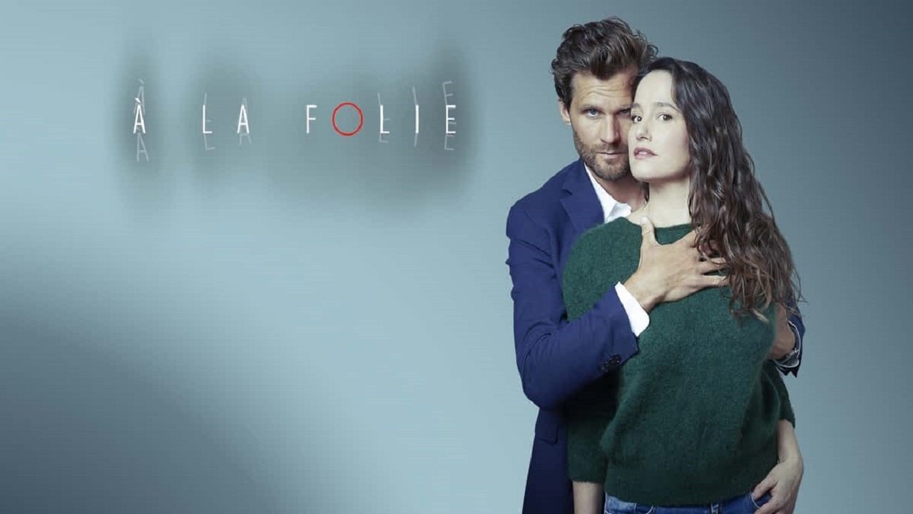 A la folie background