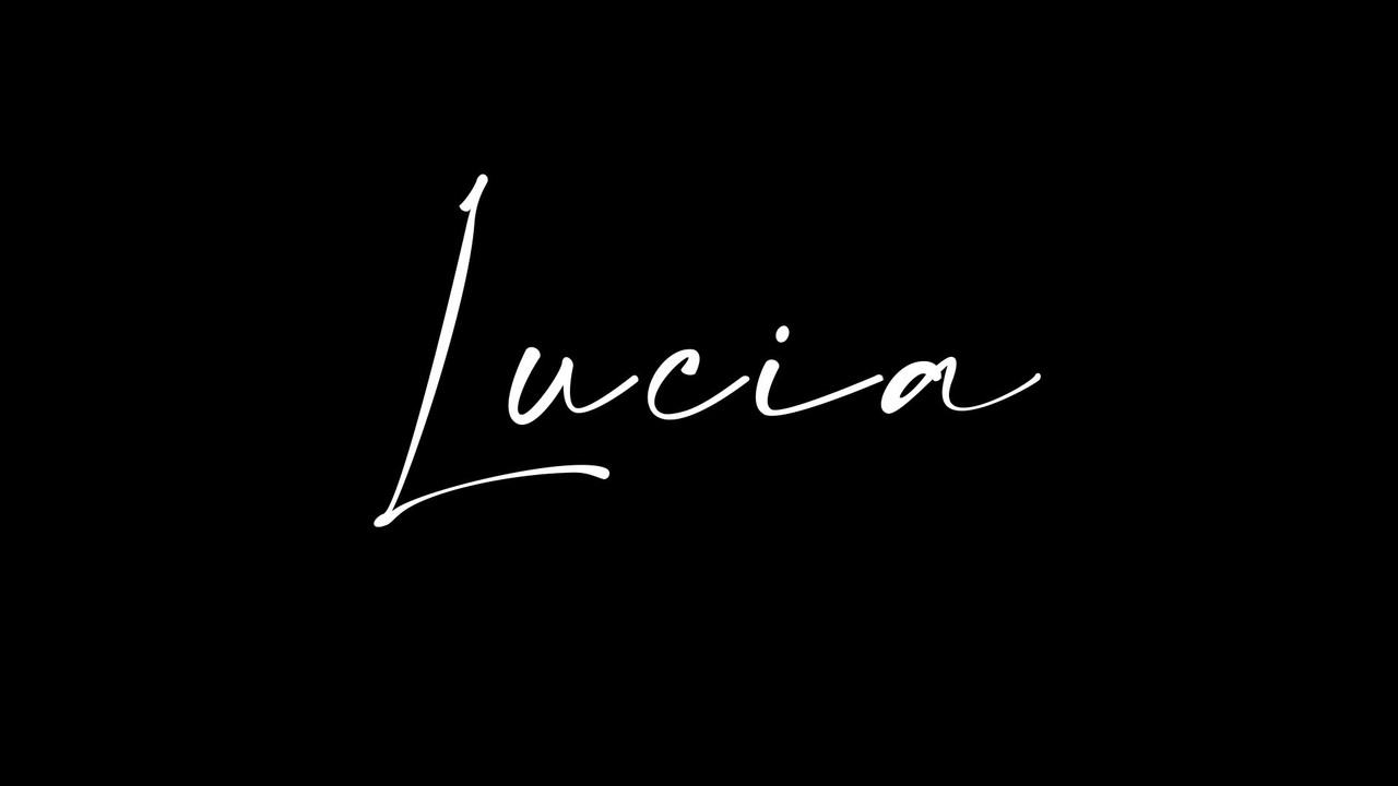 Lucía still 8