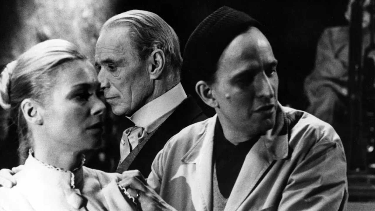 Ett drömspel backdrop