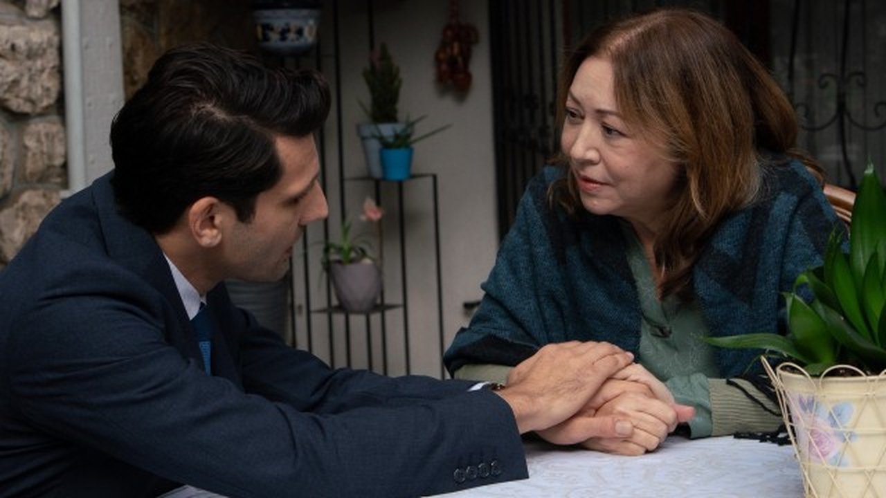 Family Secrets - Season 3 Episode 9 : Episode 72
