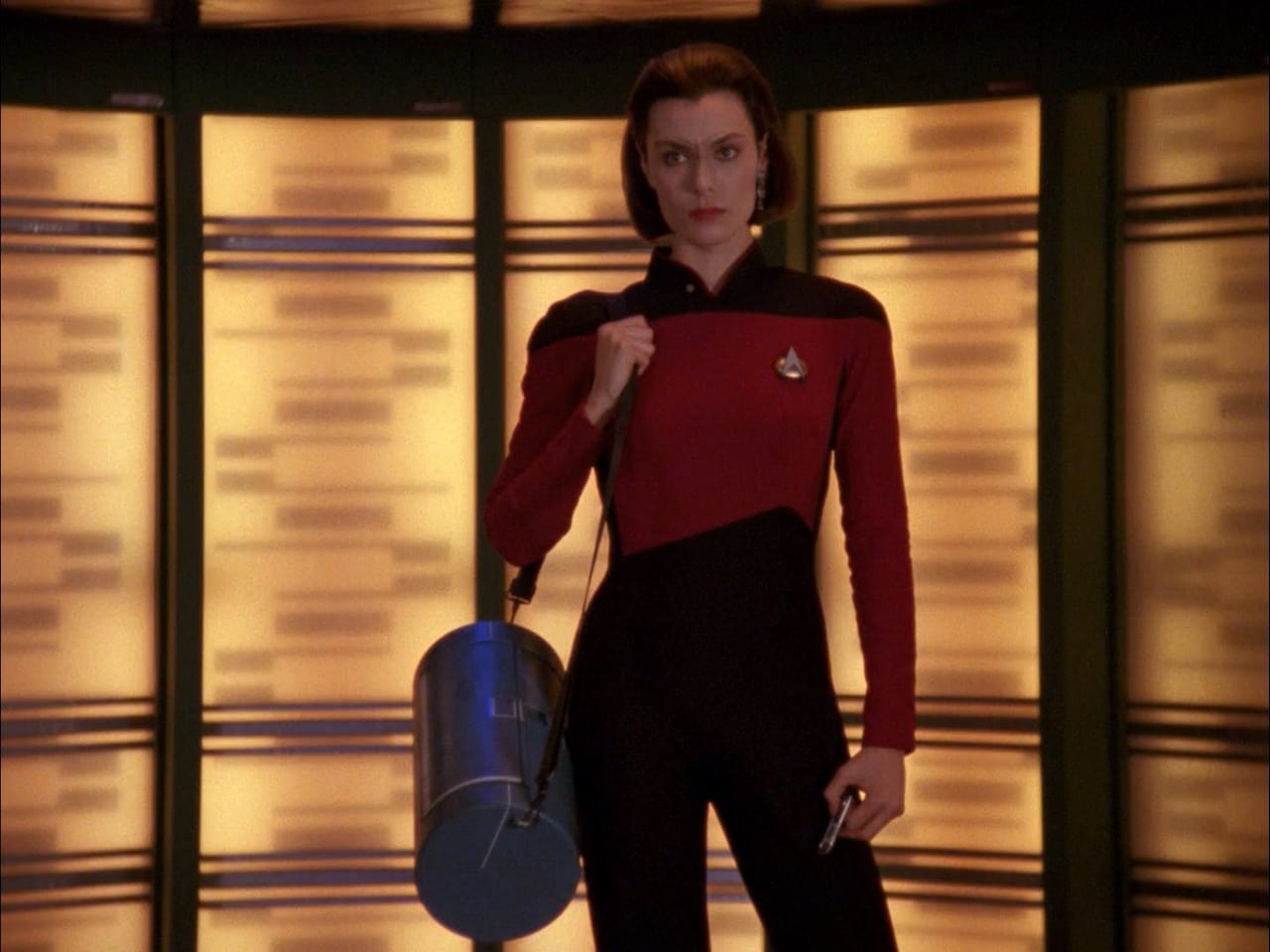 Star Trek: The Next Generation - Season 5 Episode 3 : Ensign Ro