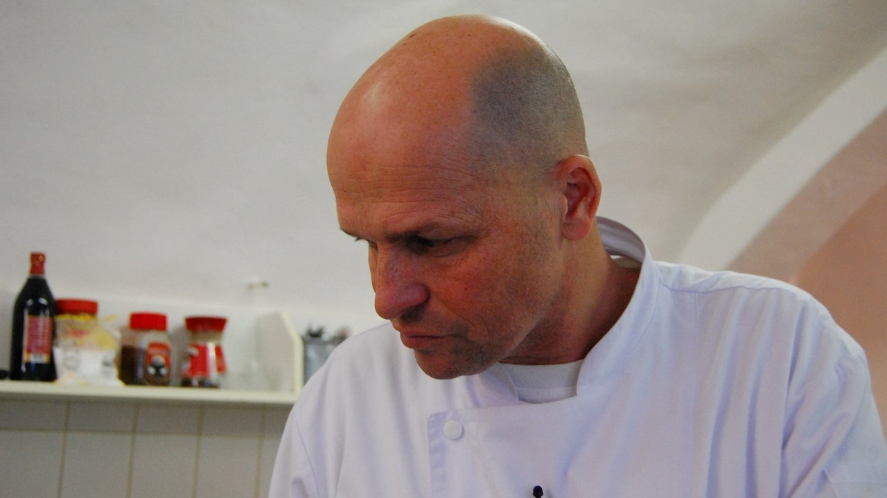 Yes, Boss! - Season 3 Episode 8 : Pizzeria LaTrán - Český Krumlov