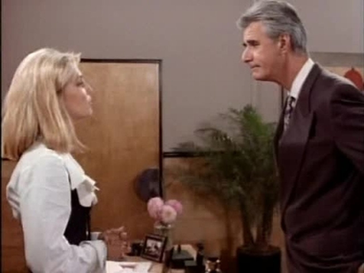 Melrose Place - Season 2 Episode 3 : Revenge