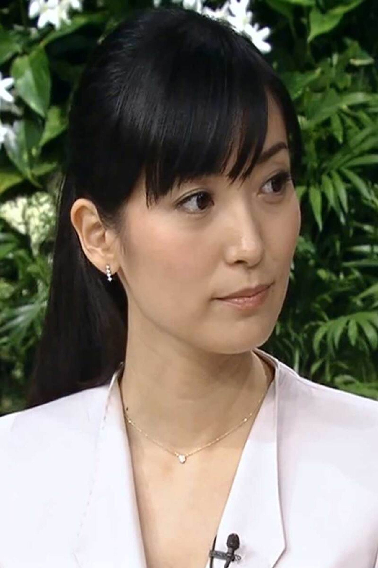 大江麻理子