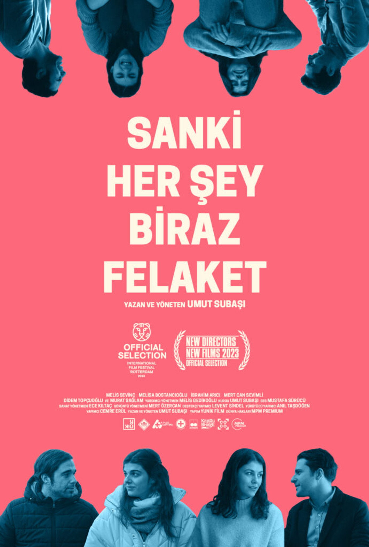 Sanki Her Şey Biraz Felaket filmaffisch