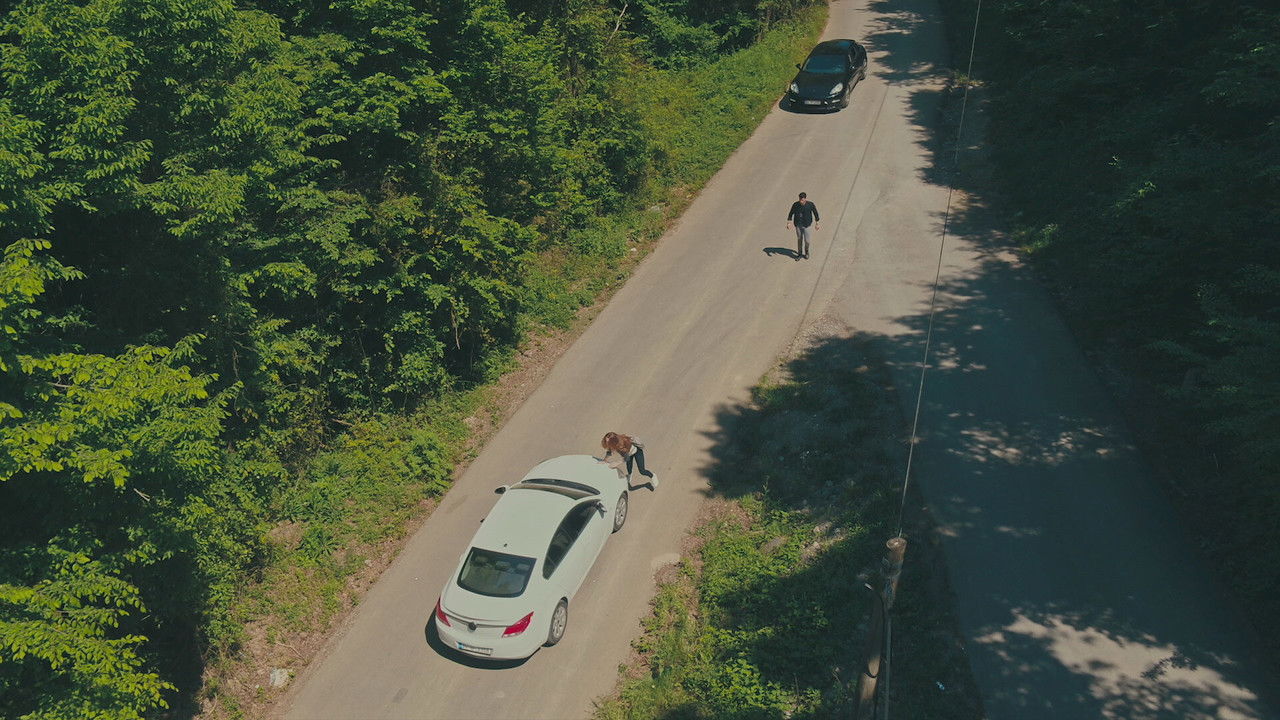 Avlu — Épisode 10