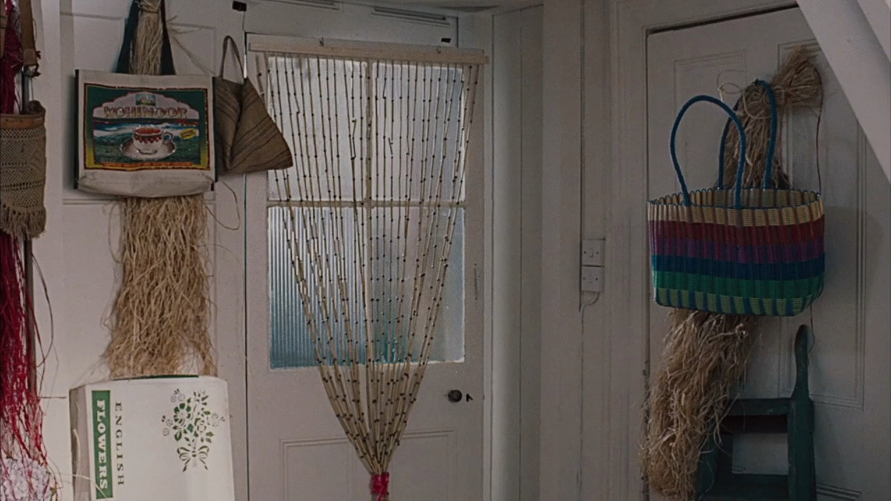 Imagine Me & You background 60