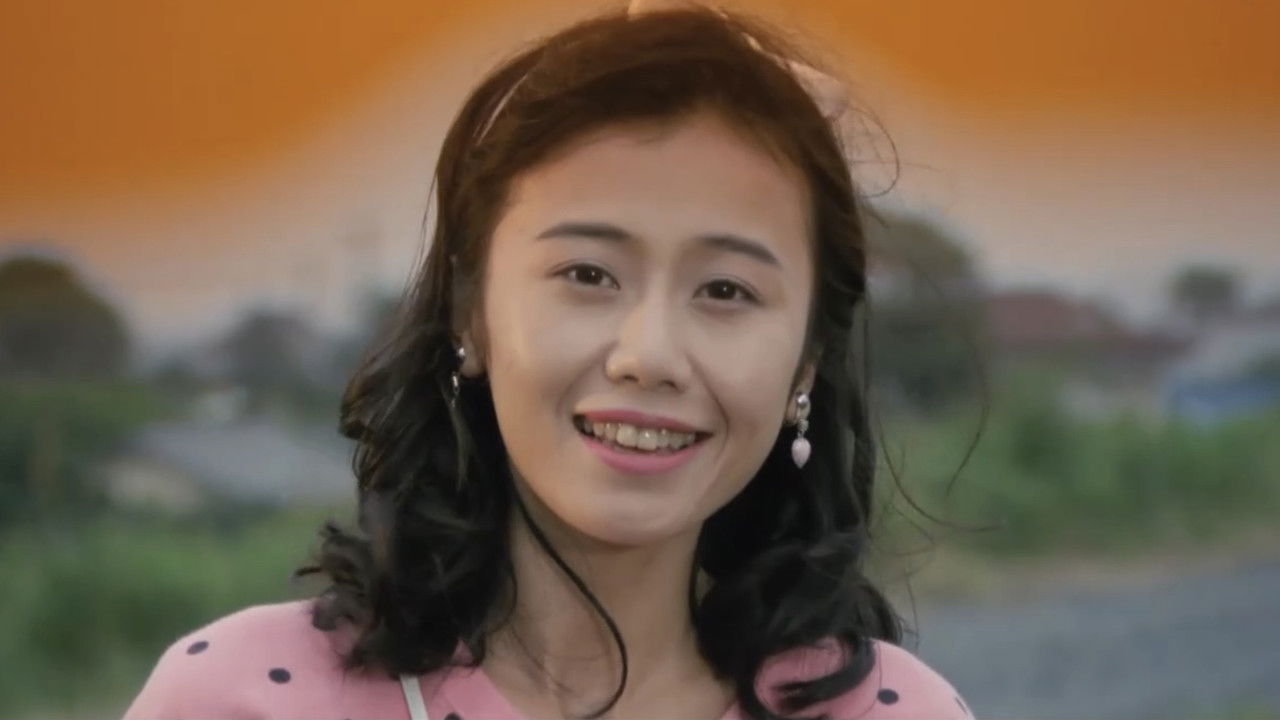 Hensa-chi H kurabu backdrop