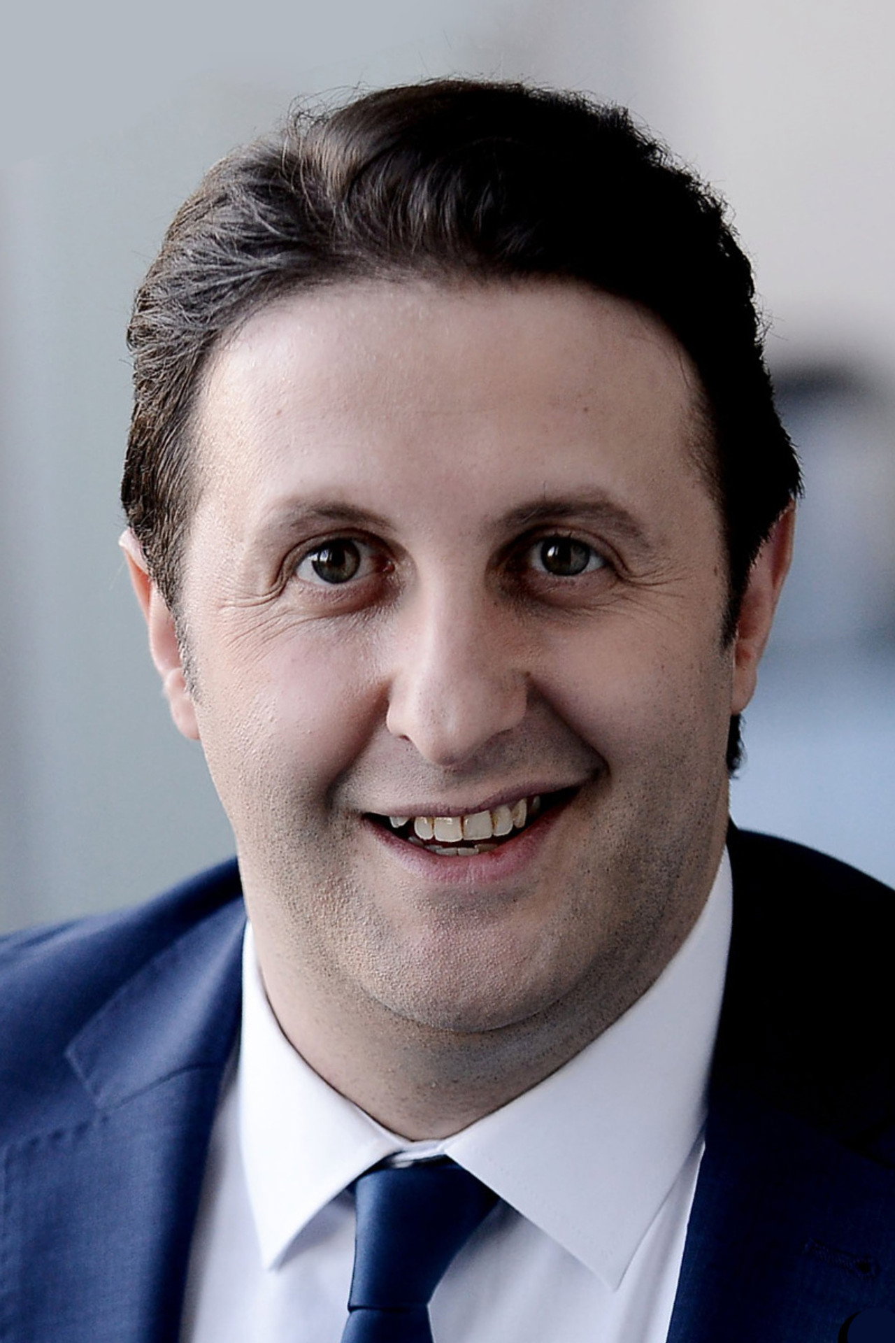 İlker Ayrık