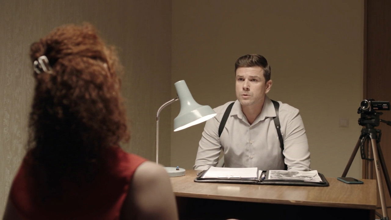 Женщина с котом и детективом — Épisode 2