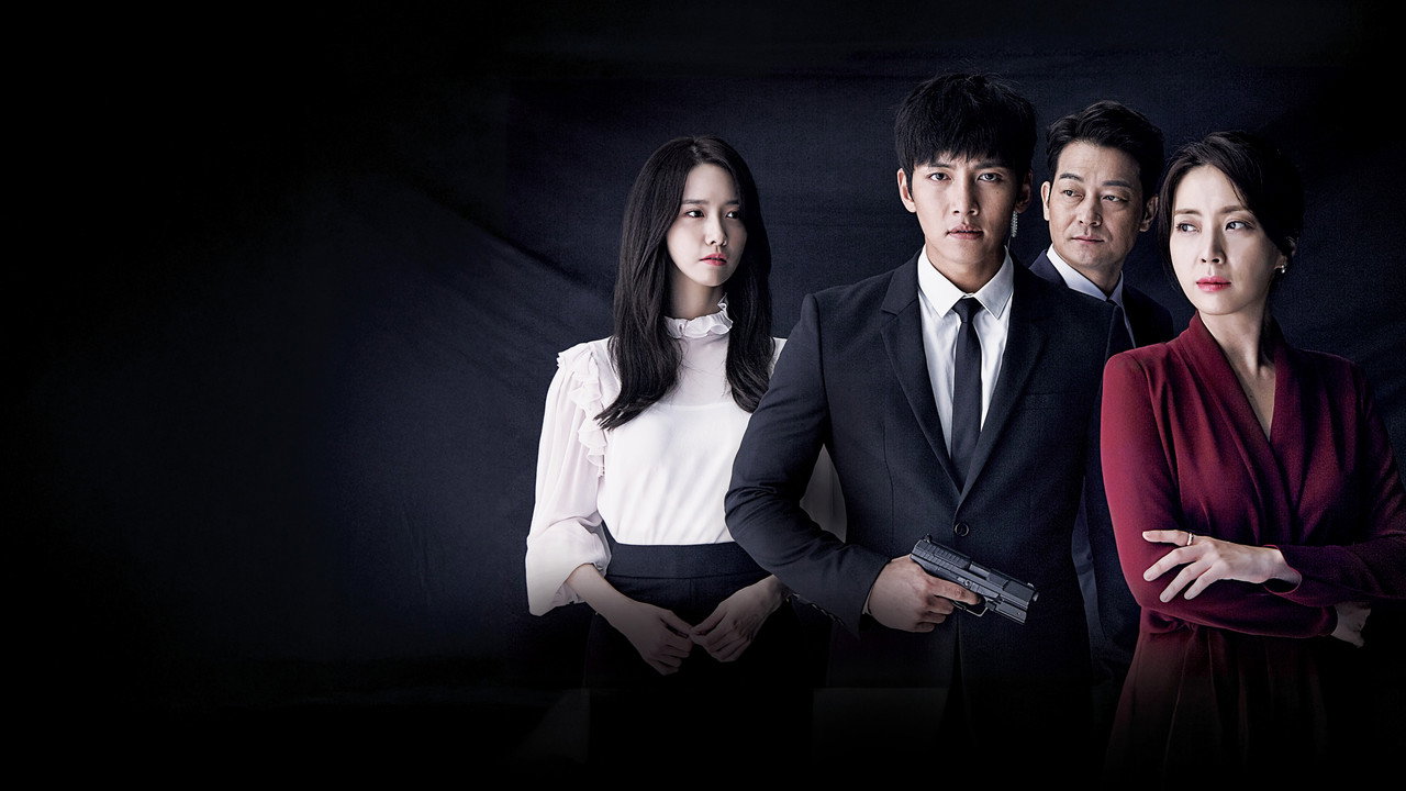 Mật Danh K2: Khi Bản Ngã Bị Giam Cầm Trong Những Lâu Đài Quyền Lực cinematic still