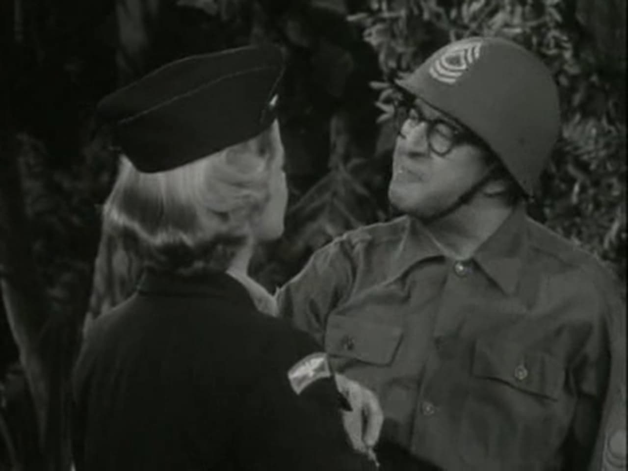 The Phil Silvers Show - Season 3 Episode 14 : Bilko and the Flying saucers