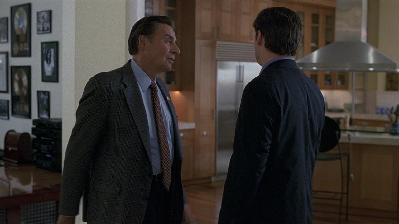 Law & Order - Season 12 Episode 6 : Formerly Famous