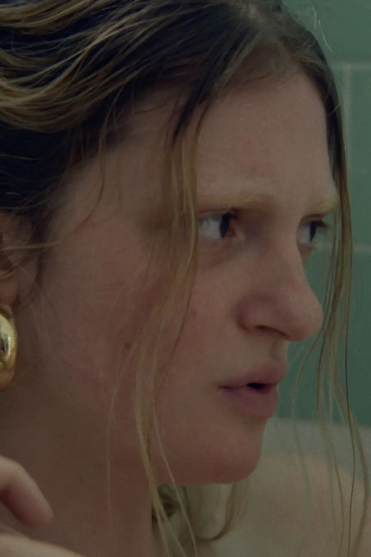 Three Minutes Backdrop